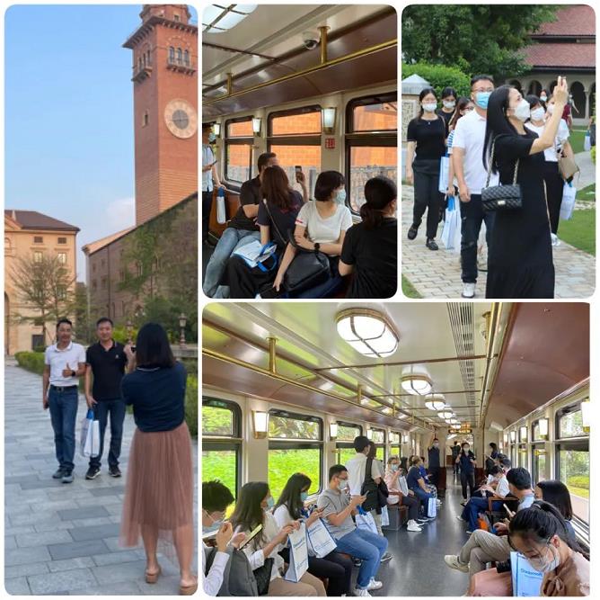 參會嘉賓共同游覽華為歐洲小鎮 參會嘉賓共同游覽華為歐洲小鎮